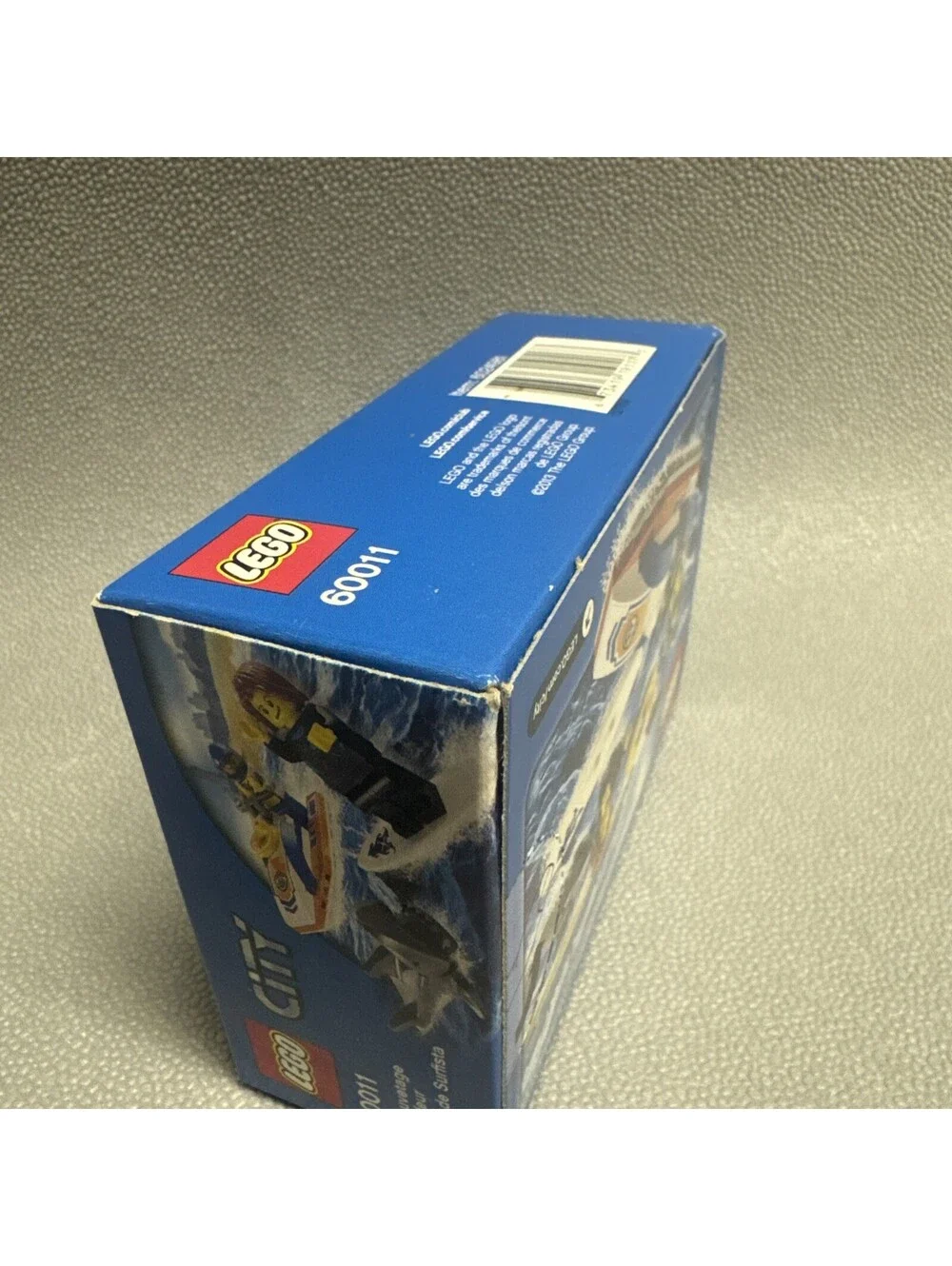LEGO City: Surfer Rescue 60011 New Sealed Retired Shark Boat Surf Board Box 32pc